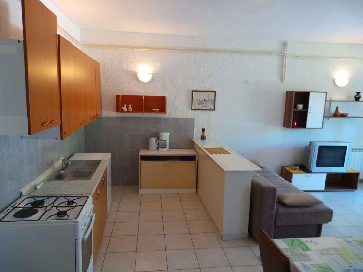 Apartment In Pula With One-Bedroom 9 Štinjan Εξωτερικό φωτογραφία