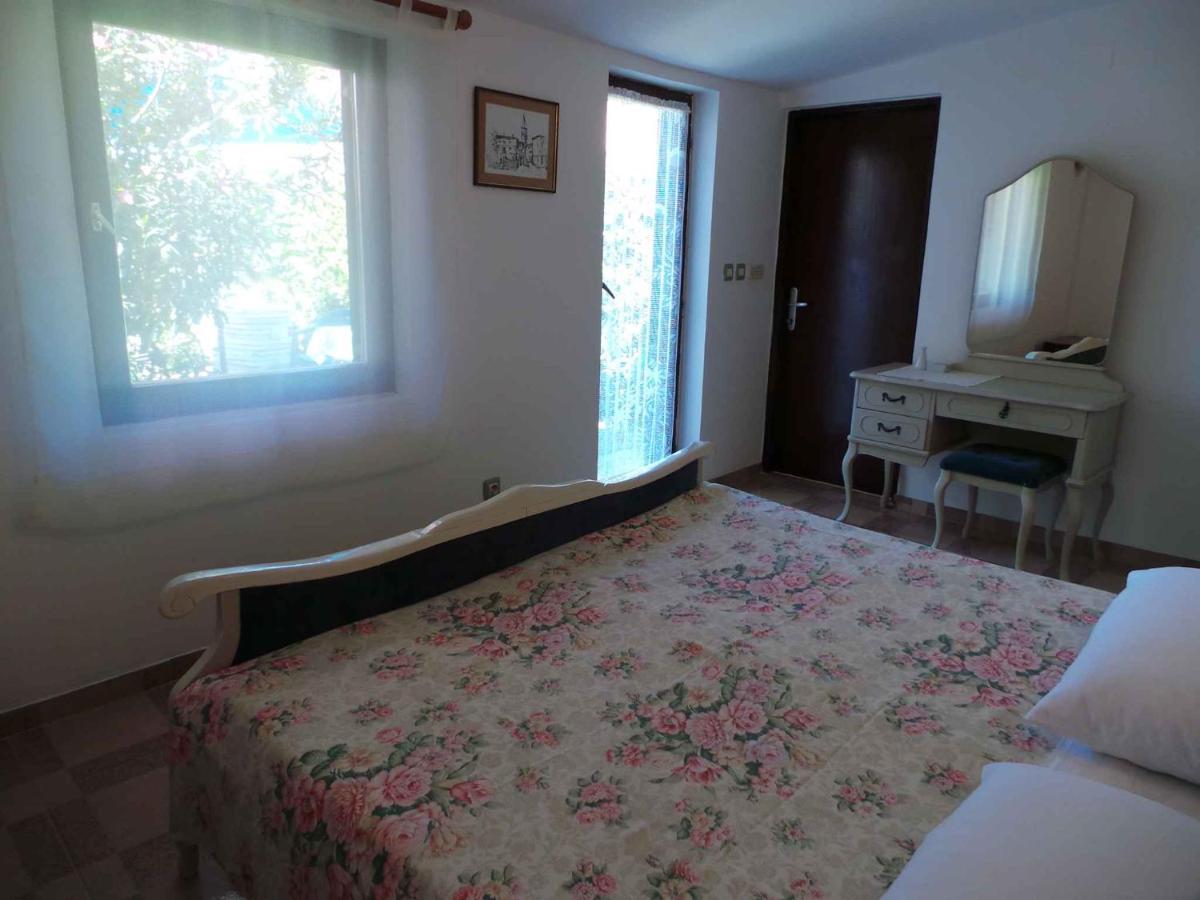 Apartment In Pula With One-Bedroom 9 Štinjan Εξωτερικό φωτογραφία