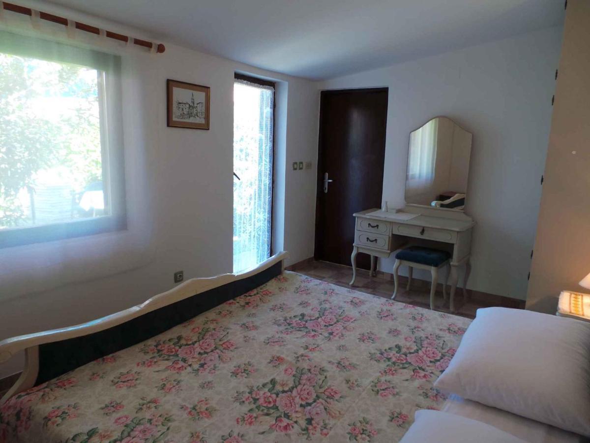 Apartment In Pula With One-Bedroom 9 Štinjan Εξωτερικό φωτογραφία